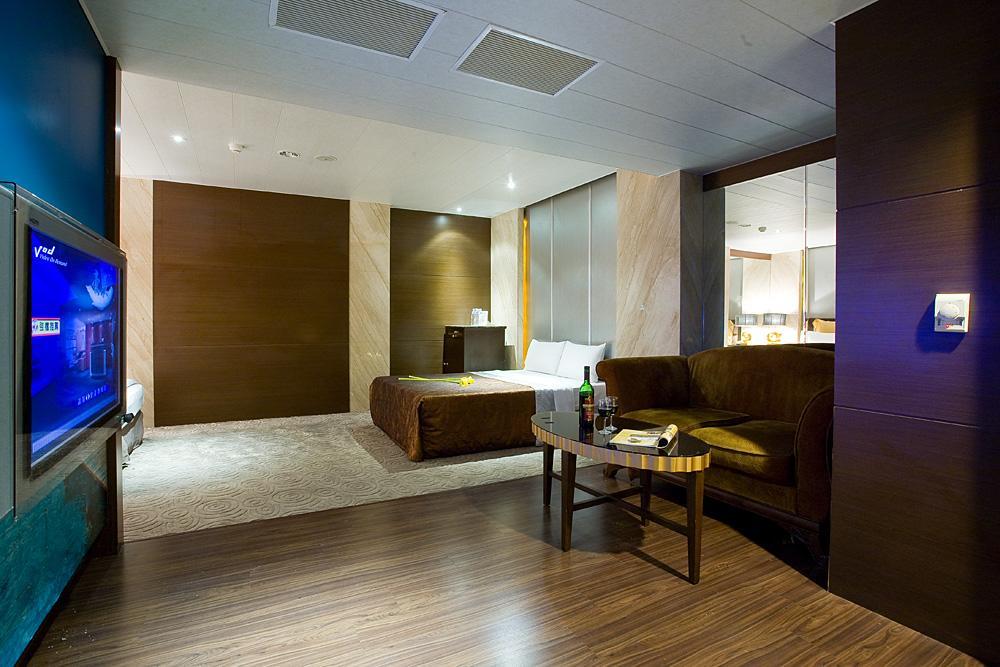 Crystal Business Motel Hsinchu Exterior foto