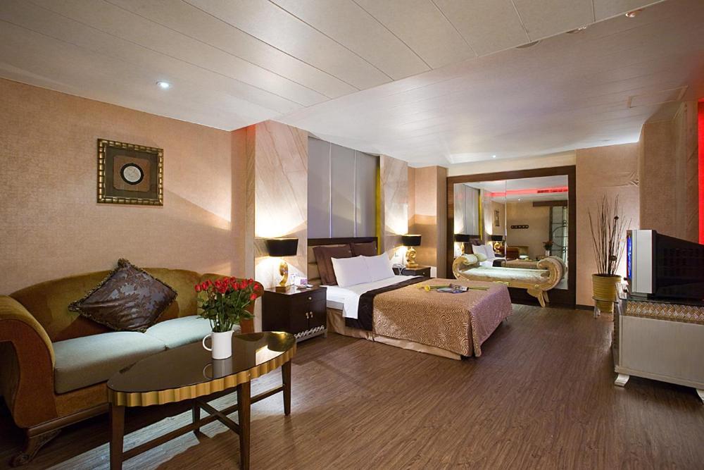Crystal Business Motel Hsinchu Exterior foto